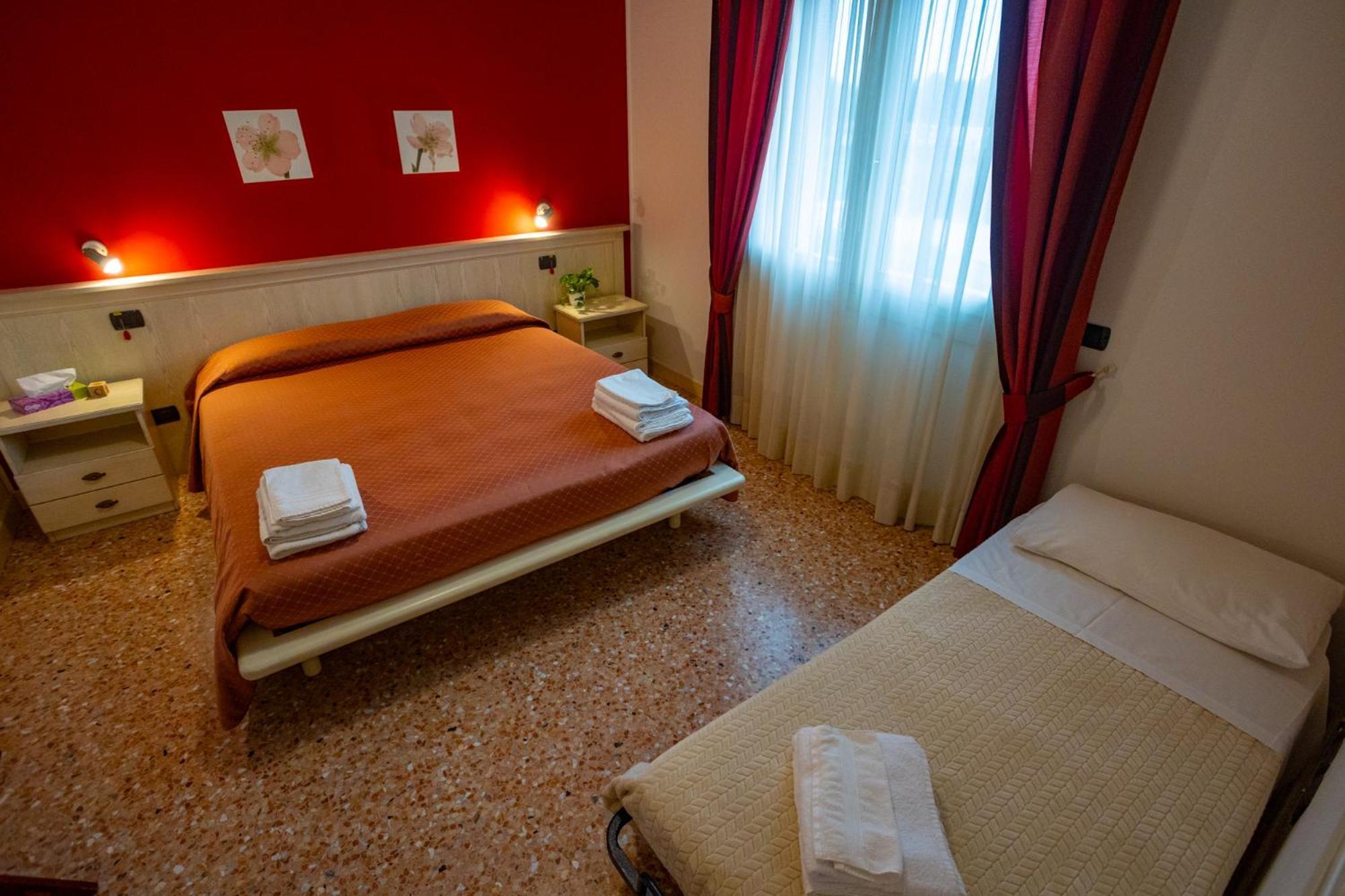 Albergo Corte Di Emma 阿尔齐尼亚诺 外观 照片